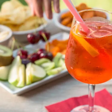 Parini Μπελάρια-Ιτζέα Μαρίνα