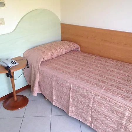 Parini Hotel